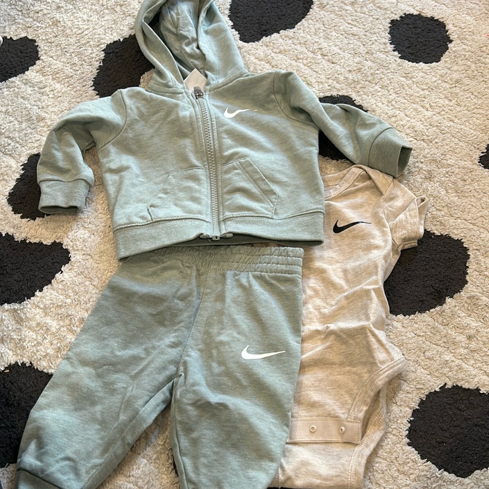 Nike set